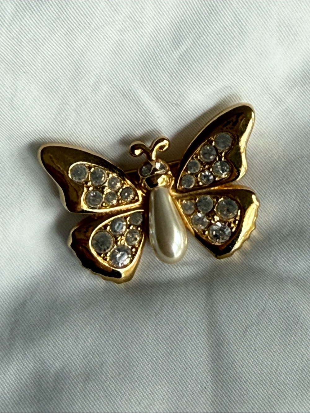 swarovski butterfly pin 90’s